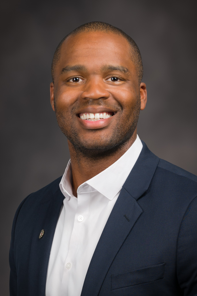 Indy Headshots studio traditional head and shoulders corporate headshot